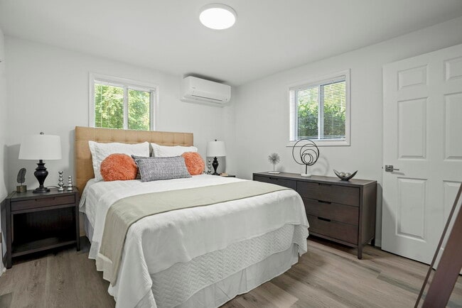 Building Photo - Tripoli Landing