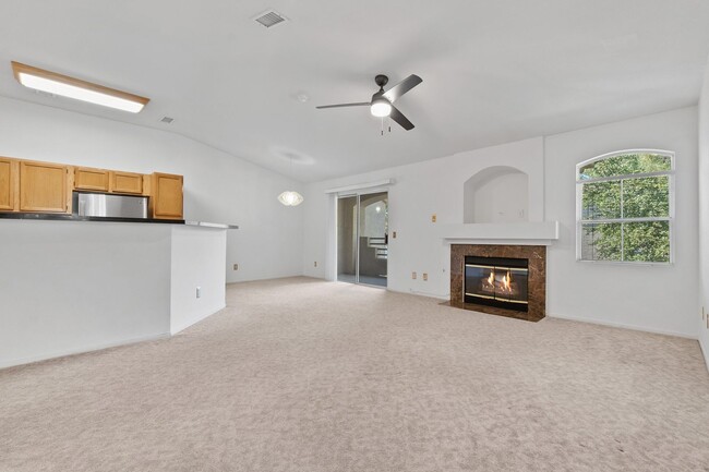 Building Photo - Beautiful Second Story Unit with Sparkling...