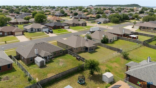 Foto del edificio - 4305 Maggie Dr