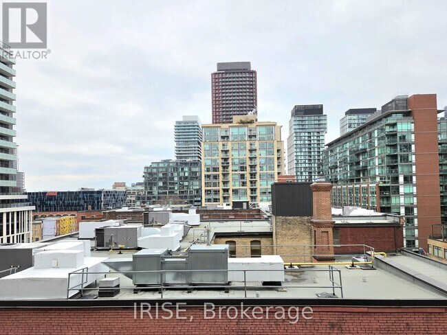 Photo du bâtiment - 313 Richmond St E