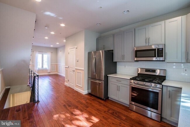 Foto del edificio - 2340 Greenwich St