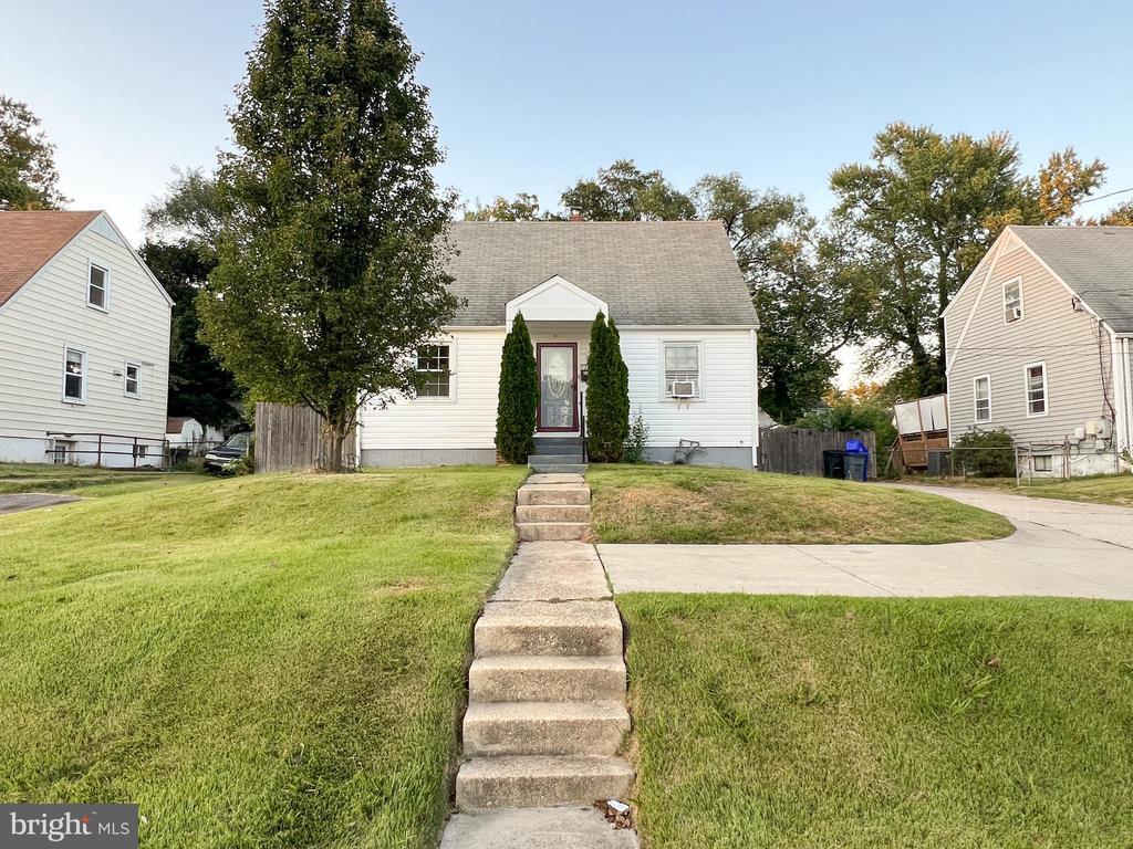 Primary Photo - 2515 Randolph Rd