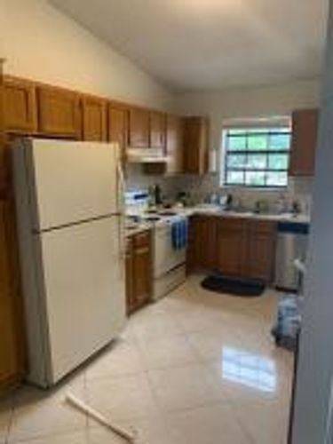 Foto del edificio - 330 Norwood Terrace