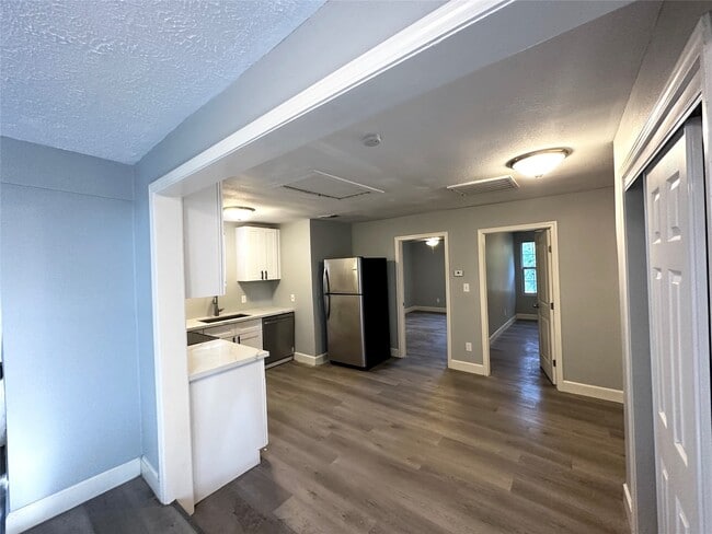 Building Photo - 4318 1st St