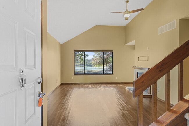 Foto del edificio - 505 Clearwater Dr