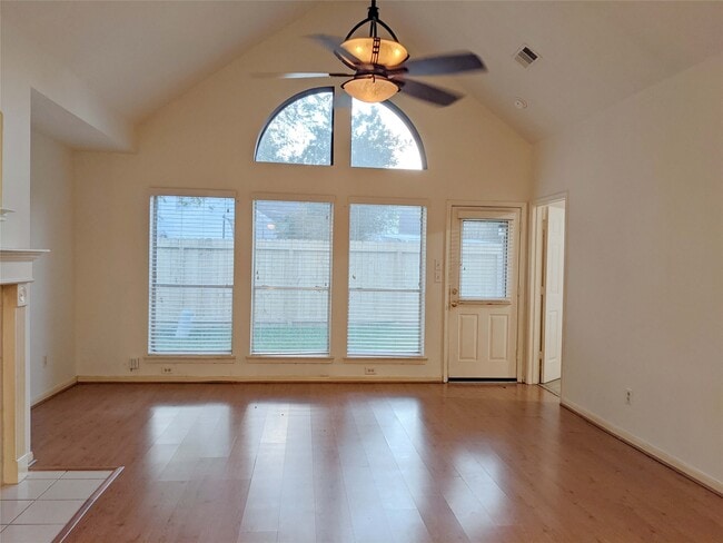 Building Photo - 2810 Foxden Dr