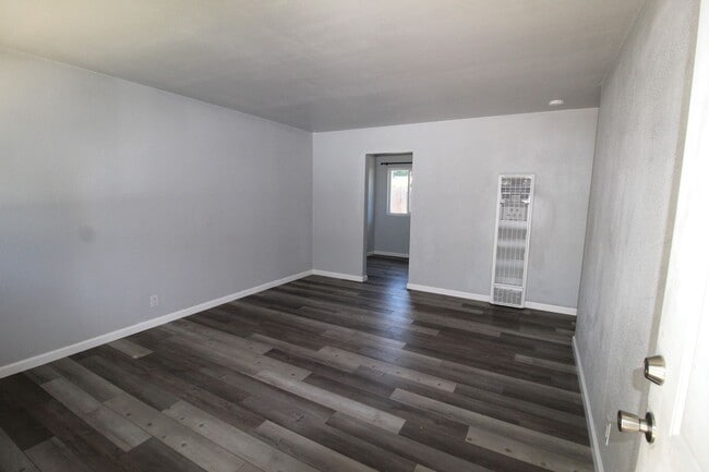 Building Photo - Remodeled Ojai Triplex