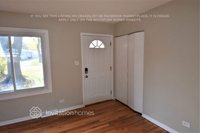 Foto del edificio - 724 W James St