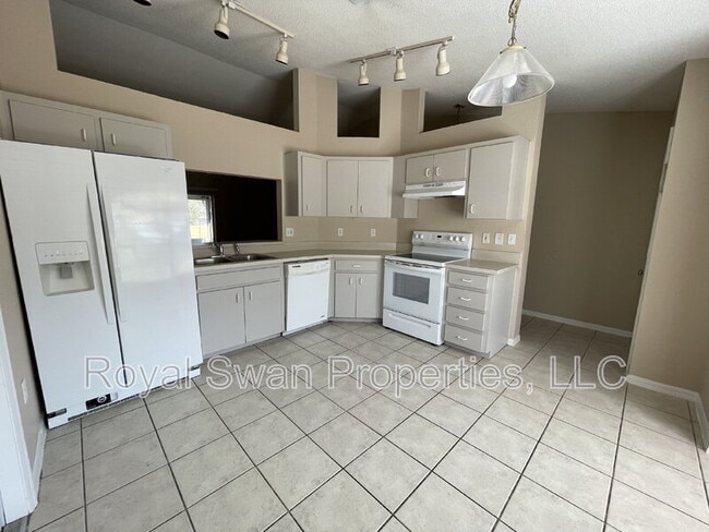 Foto del edificio - 6462 Horizon Point Dr