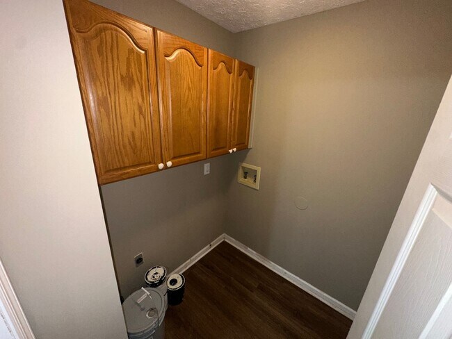 Foto del edificio - 1409 Aaronwood Dr