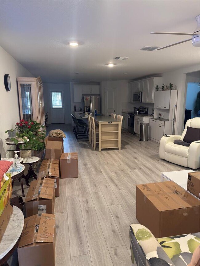 Foto del edificio - 14812 Perlino Wy