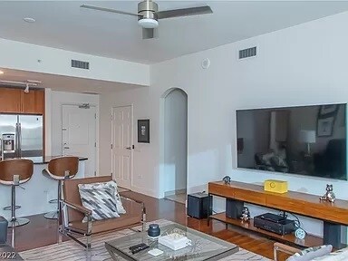 Building Photo - 200 W Sahara Ave