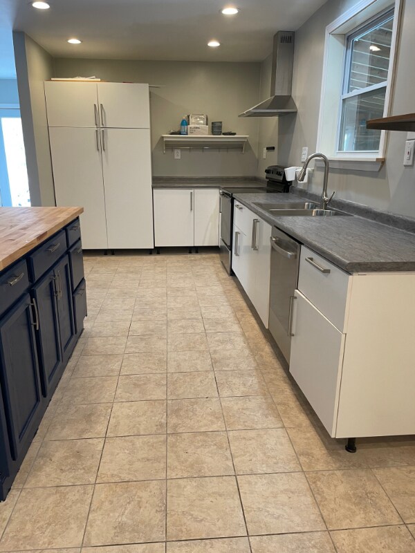 Foto del edificio - 227 Whitcomb Rd