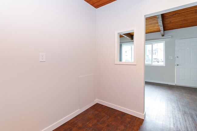 Photo du bâtiment - 309 - 357 Millstone Ave, 631 - 669 Rosehill Street