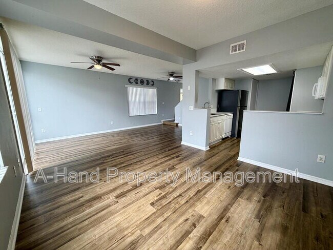 Building Photo - 538 Washington Palm Loop