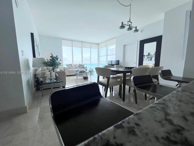 Foto del edificio - 950 Brickell Bay Dr