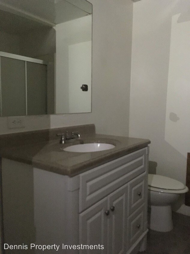 Foto del edificio - 788 Sidonia Ave