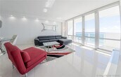 Primary Photo - 5601 Collins Ave