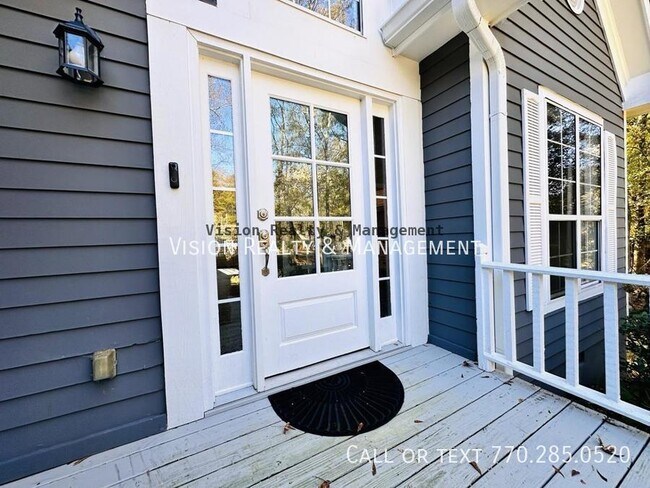 Building Photo - Move in Ready! Beautiful 4BD/2.5BA