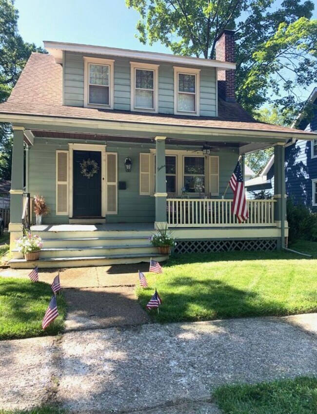Exterior - 12 E Cottage Ave