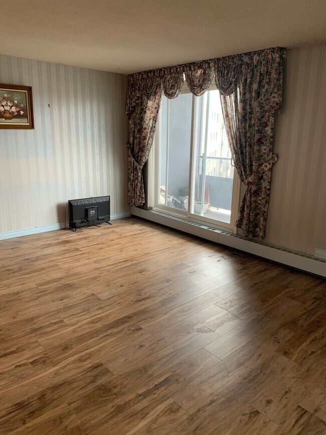 Unit 702, Brantford, ON N3R 6M3 Condo for Rent in Brantford, ON