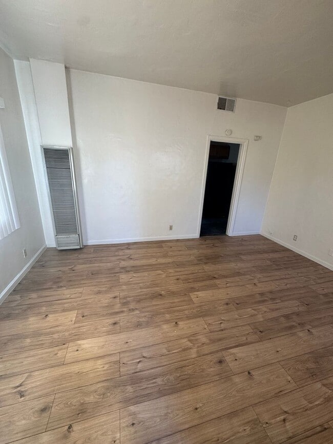 Building Photo - 120 N Wilbur