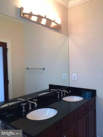 Foto del edificio - 1300 Kenyon St NW