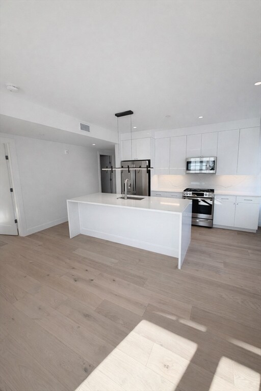 Foto del edificio - 65 L St