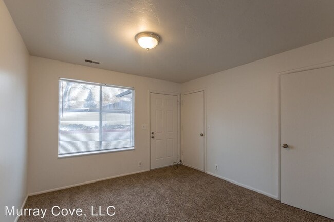 Foto del edificio - 4578 700 E