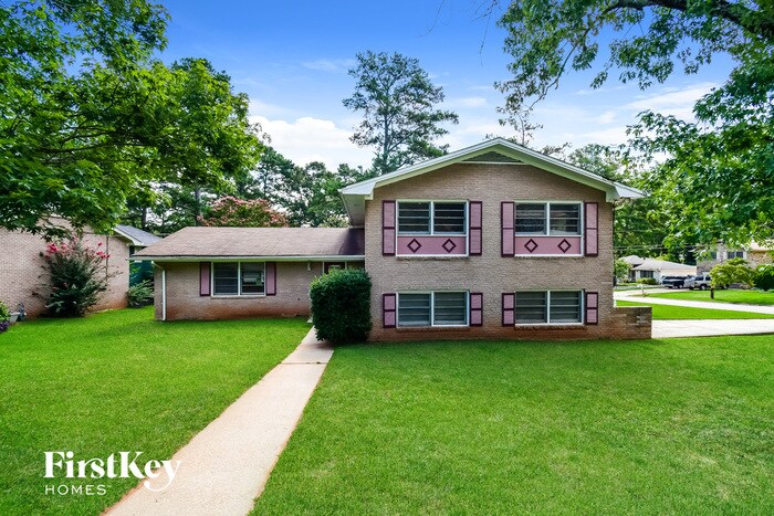 Primary Photo - 2032 Twin Falls Rd