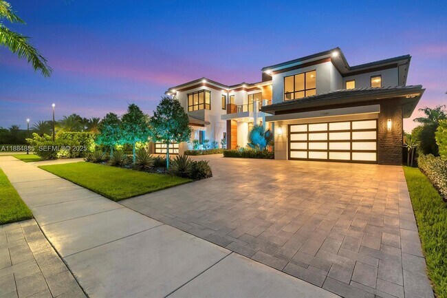 Foto del edificio - 17241 Carretto Ct