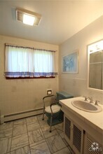 Building Photo - 6363 Muskrat Bay Rd