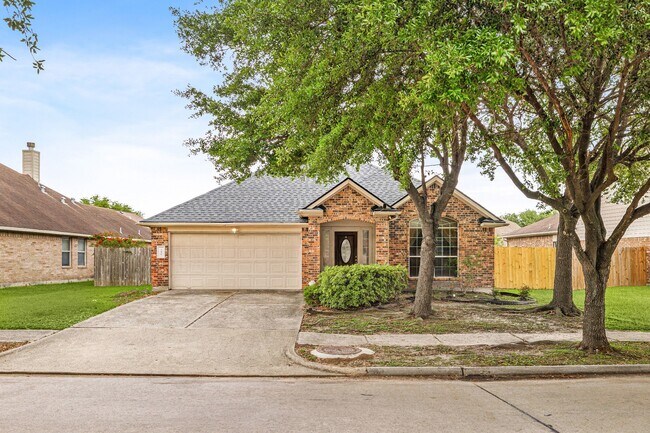 Foto del edificio - 9431 Water Edge Point Ln