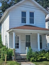 Building Photo - 221 E 18th St