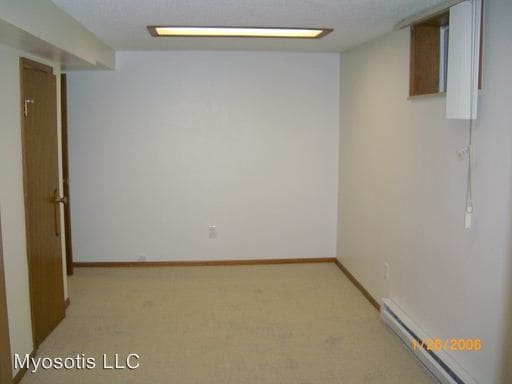 Building Photo - 709 W 10th St