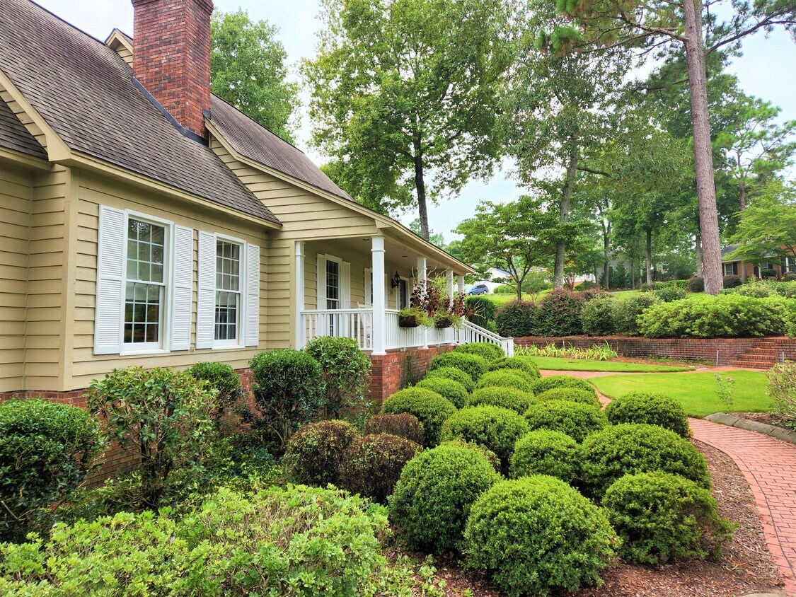 Primary Photo - 341 Longleaf Ct