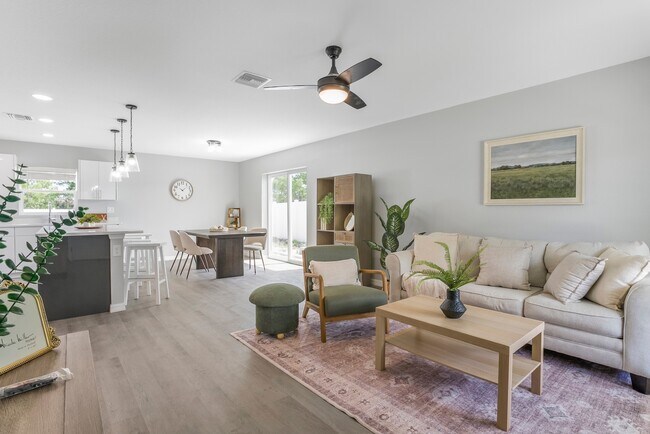 Foto del edificio - 6819 San Bruno Dr