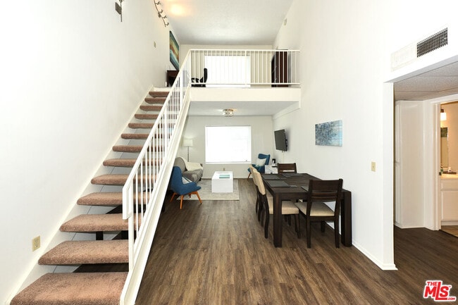 Building Photo - 3600 Bagley Ave
