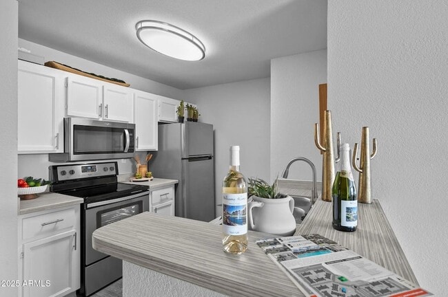 Photo - 1320 N McQueen Rd Apartment