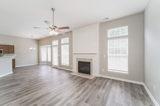 Foto del edificio - 161 Shephard Hill Dr