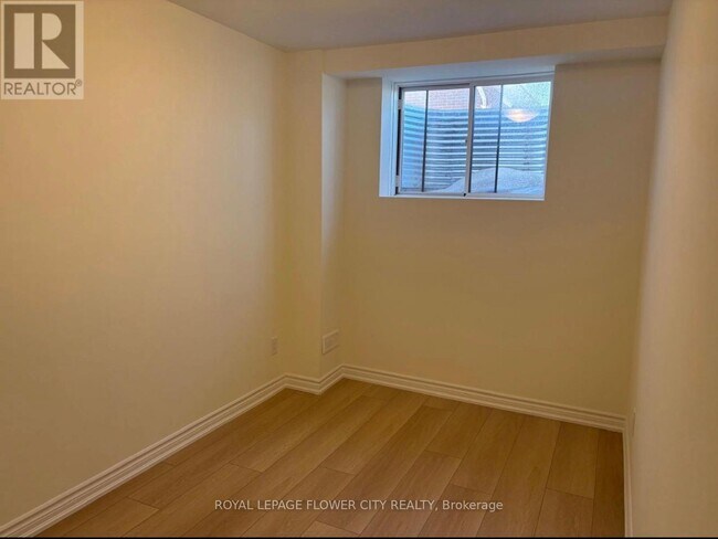 Photo du bâtiment - 94 Cadillac Crescent