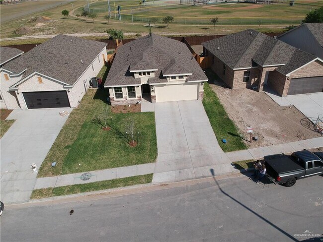 Foto del edificio - 8322 N 33rd Ln
