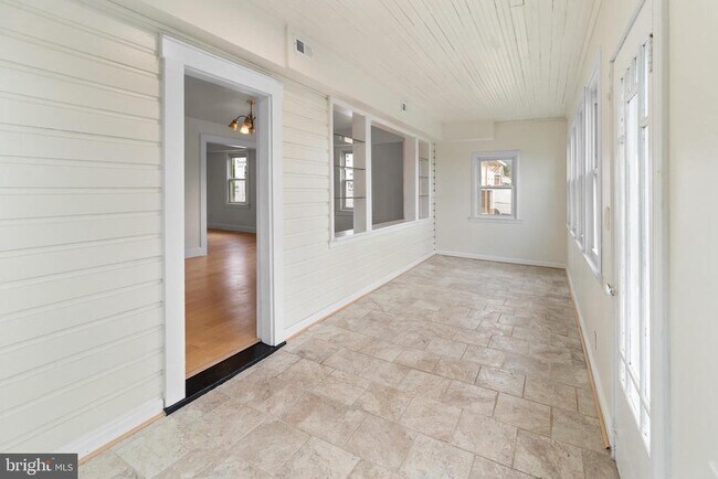 Foto del edificio - 1504 Taylor Ave