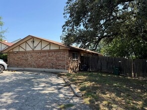 Building Photo - 3405 Willowrun Cove