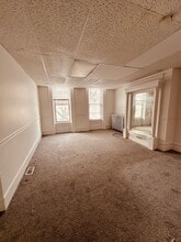 Building Photo - 221 S George St