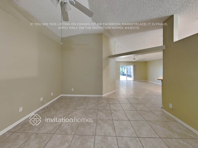 Foto del edificio - 2414 Bayhill Dr