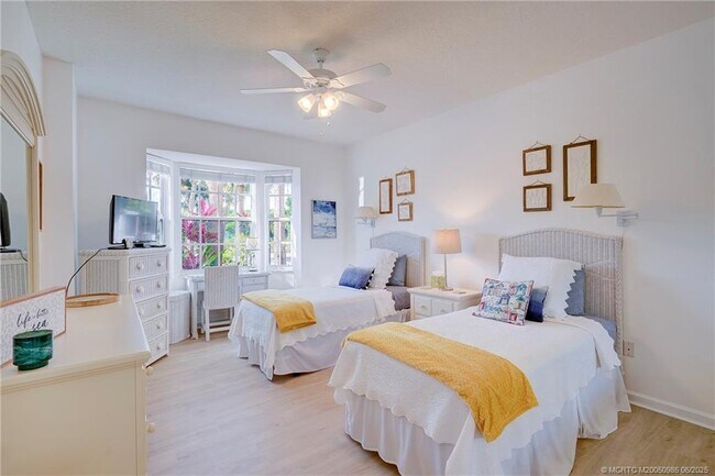 Foto del edificio - 411 NE Plantation Rd