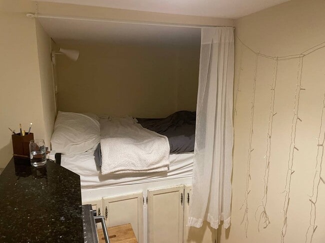 Foto del edificio - 8 Fulkerson St