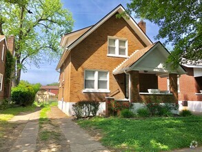 Building Photo - 1224 Central Ave