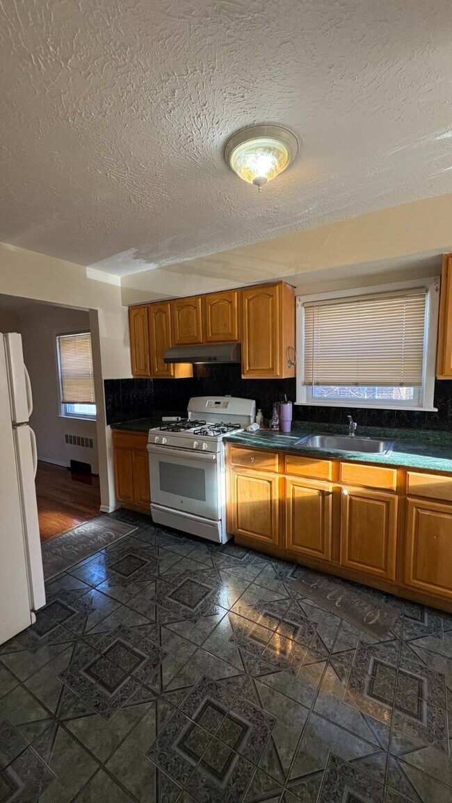 Foto del edificio - 57 Carnation Ave